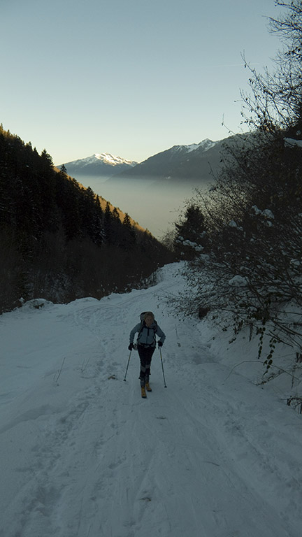 Sandra sur le chemin de Lescherette