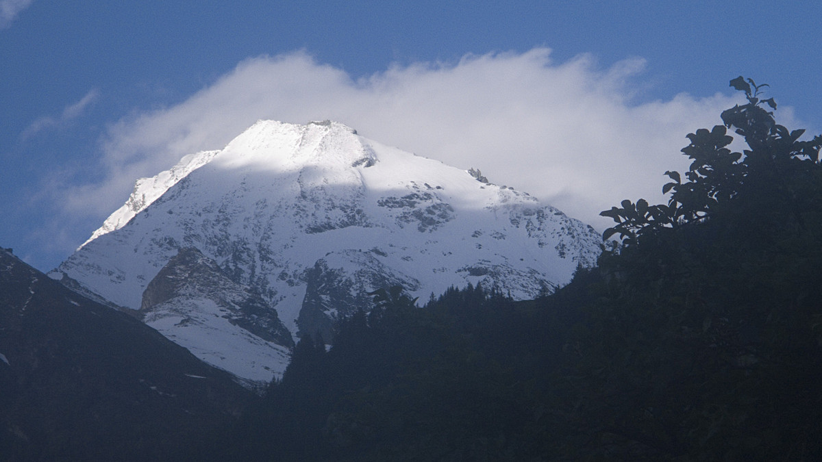 Le lendemain matin, la face N de Turia est toujours l (depuis la Haute Tarentaise).